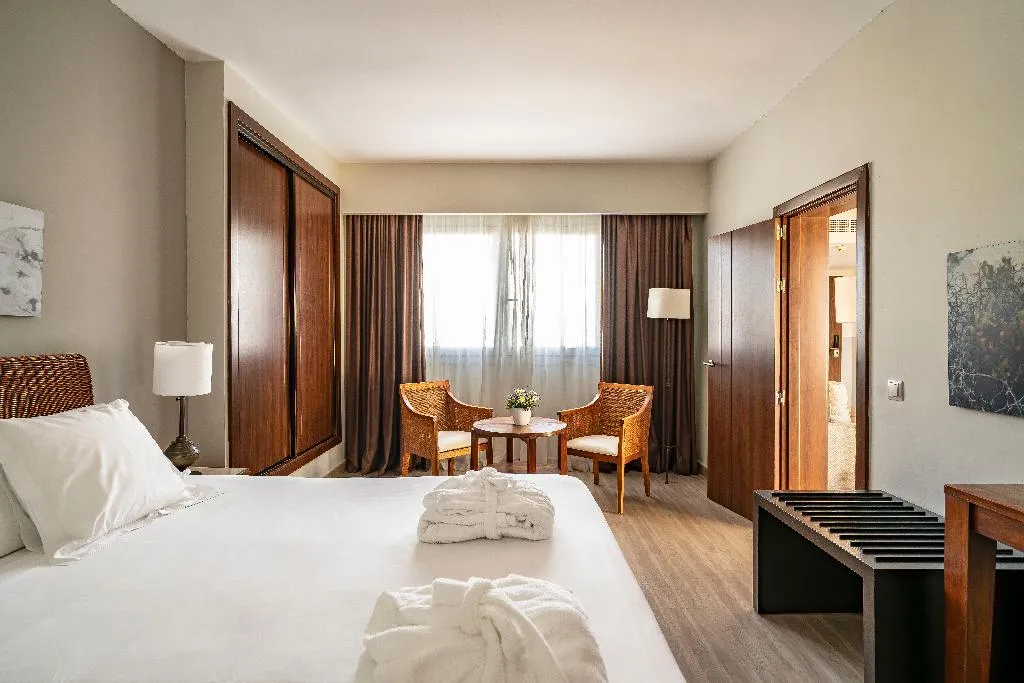 SUITE CAPACITY 5 Room, Vincci Costa Golf, Costa De La Luz