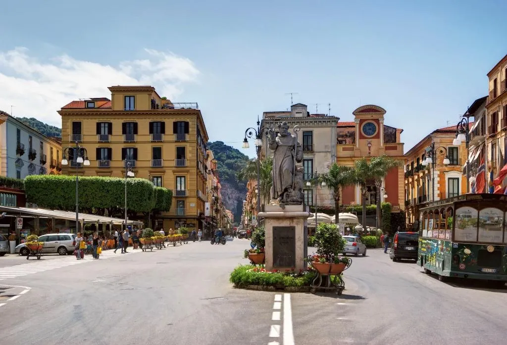 General view, Chalet Lidia, Naples