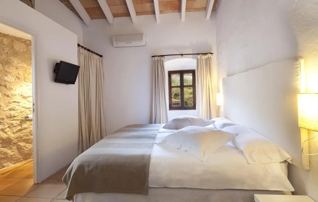 Double or Twin SUPERIOR Room, Mirabó De Valldemossa, Majorca