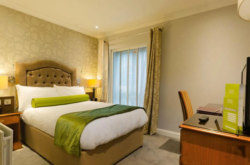 SINGLE STANDARD Room, Drury Court Hotel, Dublin