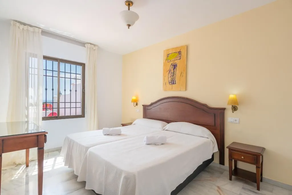 APARTMENT SEA VIEW ONE BEDROOM Room, Hotel Playamaro, Costa Del Sol
