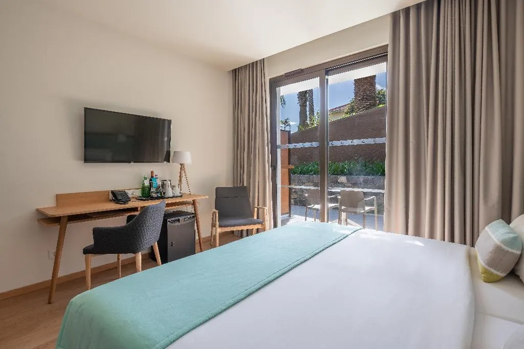 Double or Twin GARDEN VIEW Room, Sentido Galomar Adults only, Madeira