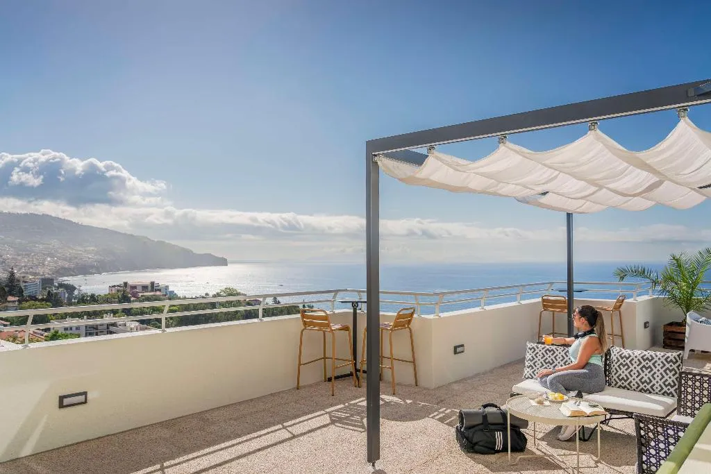 Bar, Mimosa Studio Hotel, Madeira