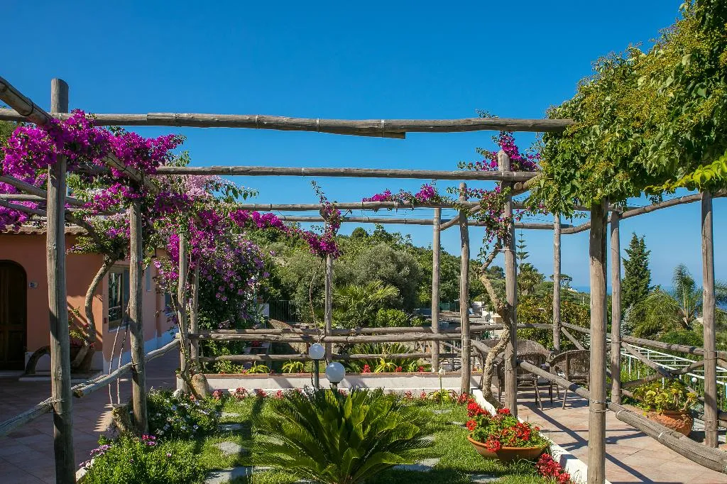 Terrace, Hotel Il Girasole, Naples