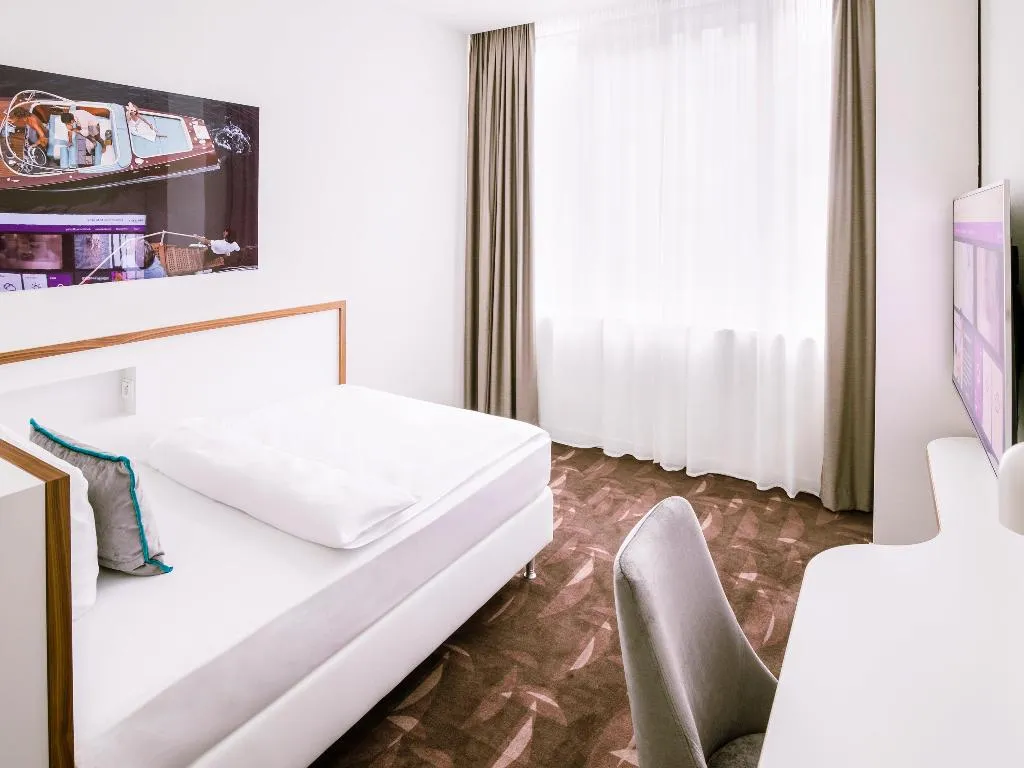 Room, Hotel Moa Berlin, Berlin