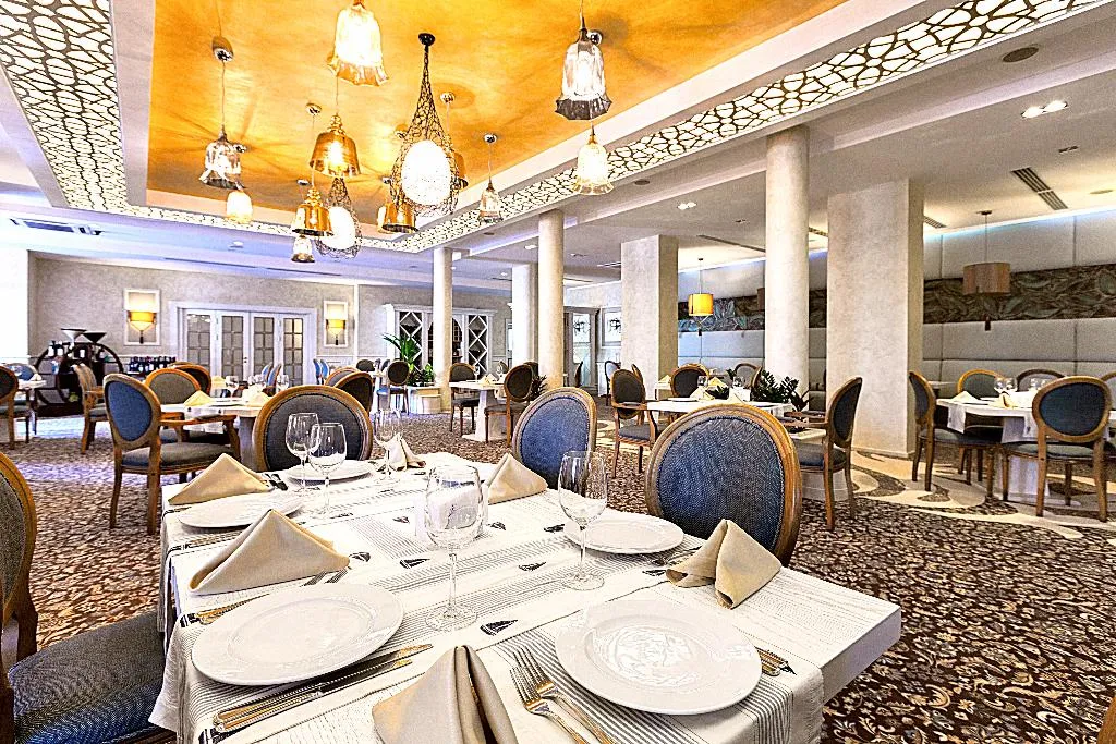 Restaurant, Grand Hotel & Spa Primoretz, Bourgas