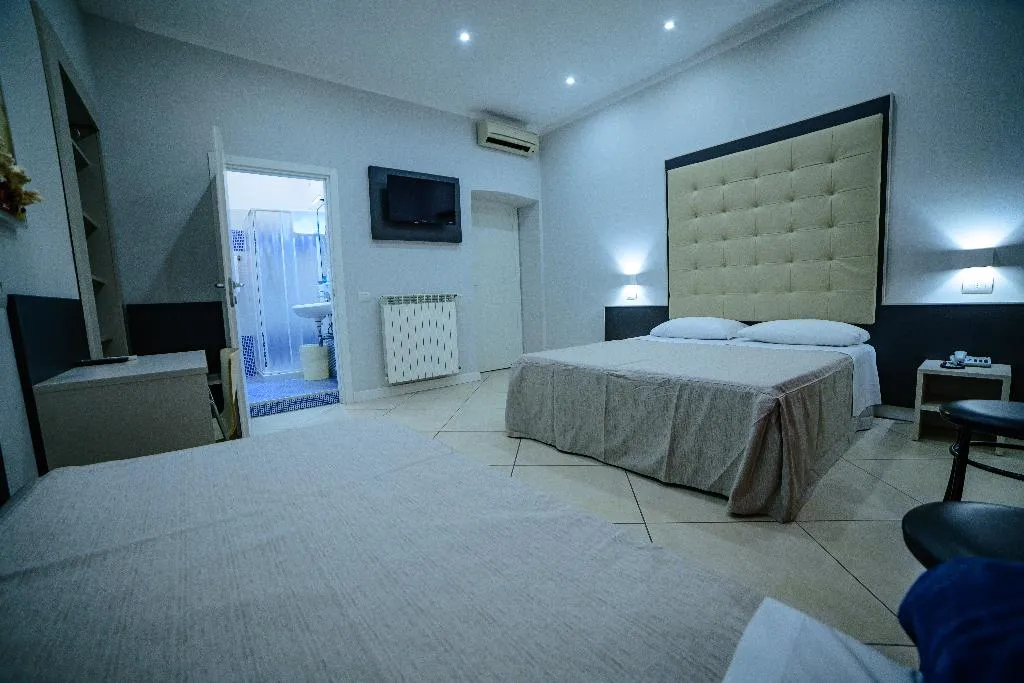 Room, Hotel Demó, Milan