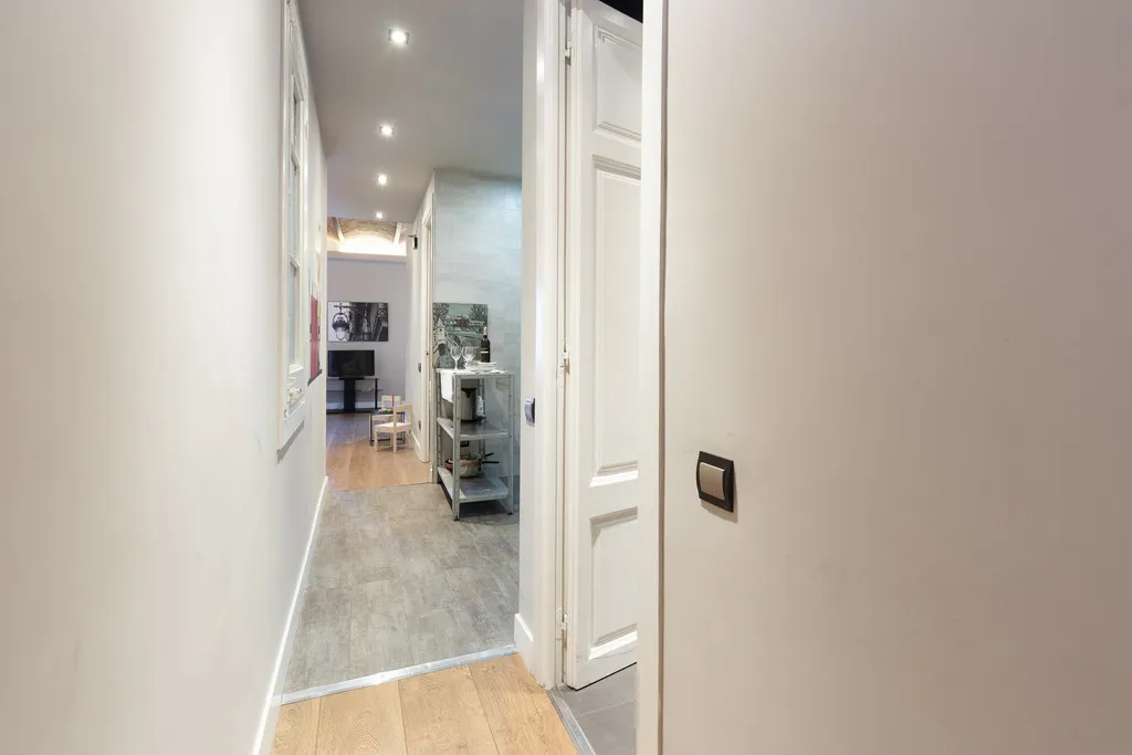 APARTMENT CAPACITY 5 Room, AinB Eixample-Miro Apartments, Barcelona