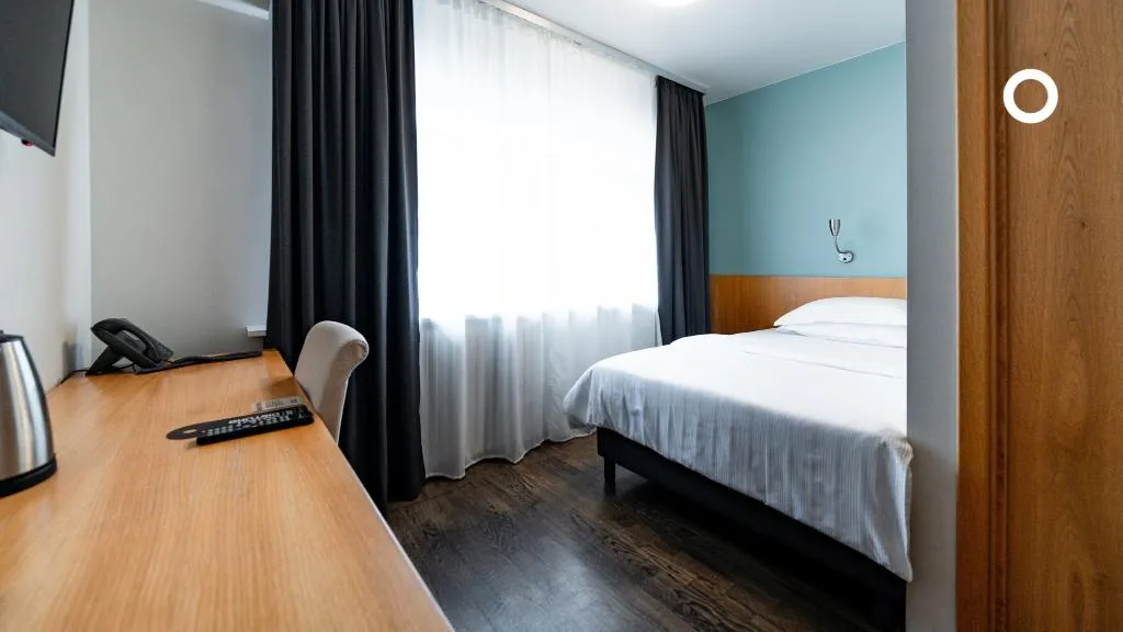 SINGLE STANDARD Room, Center Hotels Klopp, Reykjavik