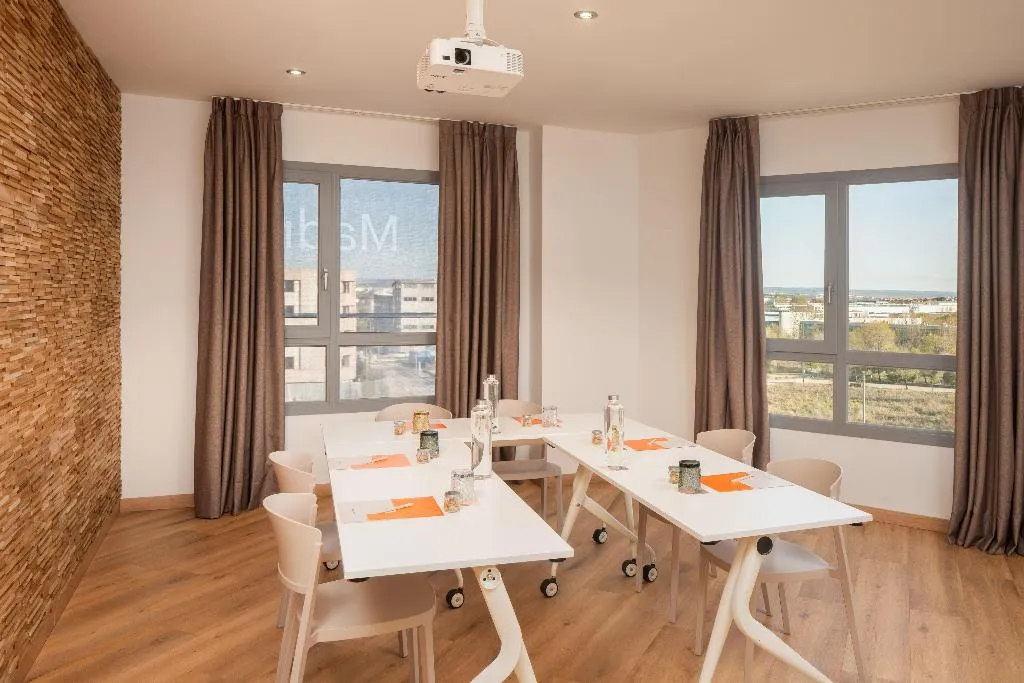 Conferences, Madrid Airport Suites Affiliated By Melia, Madrid
