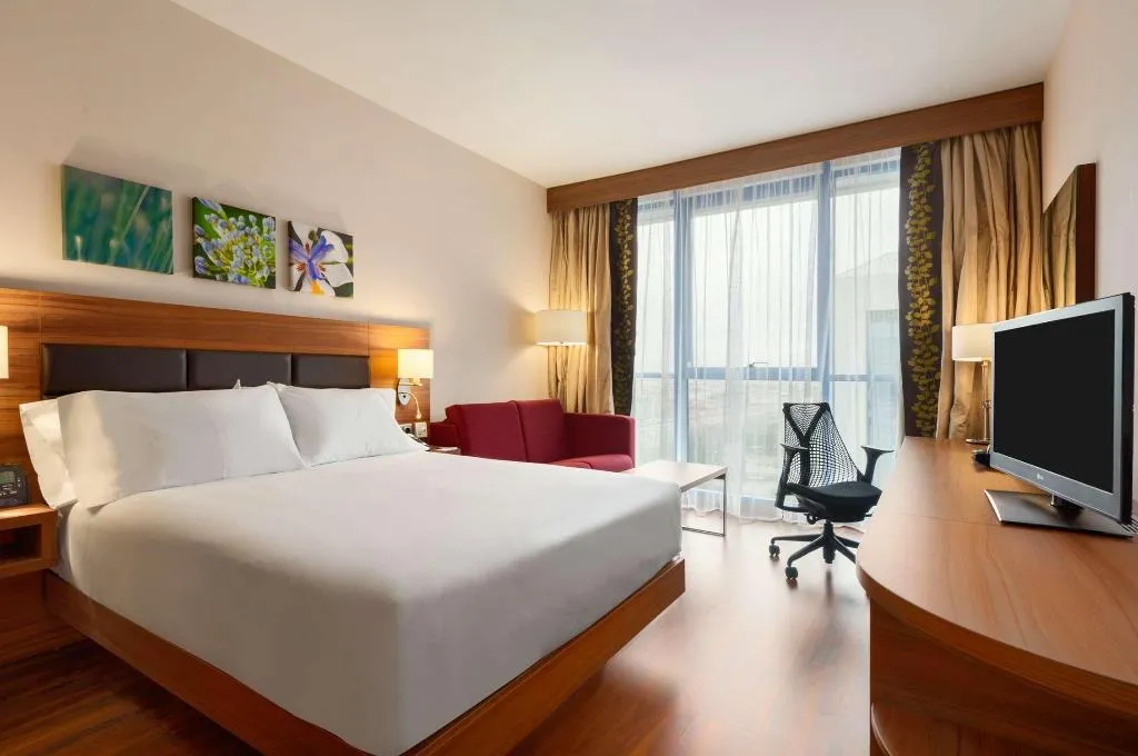 DOUBLE QUEEN SIZE BED Room, Hilton Garden Inn Sevilla, Seville