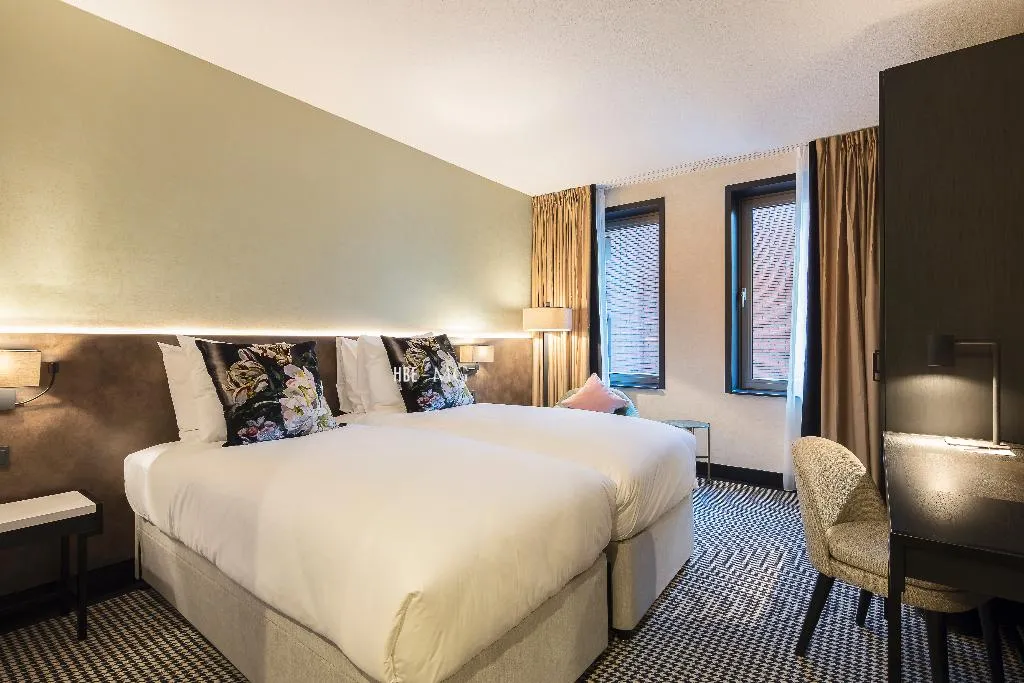TWIN STANDARD Room, Monet Garden Hotel Amsterdam, Amsterdam