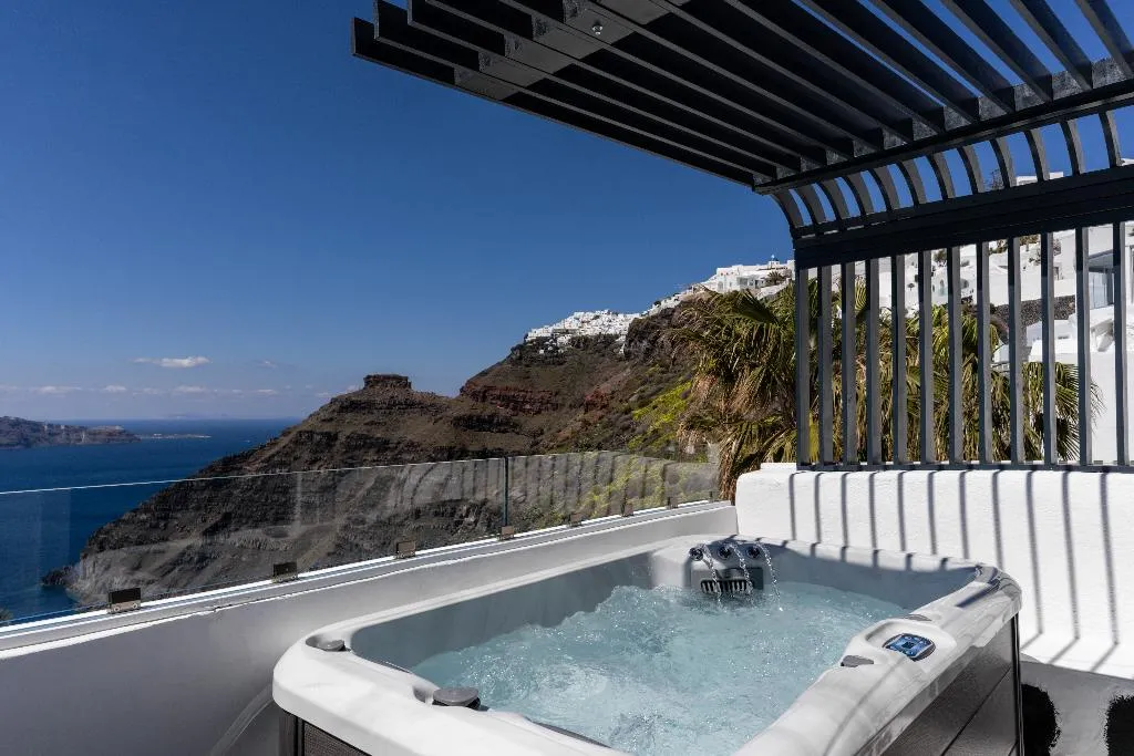 SUITE SEA VIEW HONEYMOON Room, Mill Houses New Elegant Suites by Mr and Mrs White, Santorini