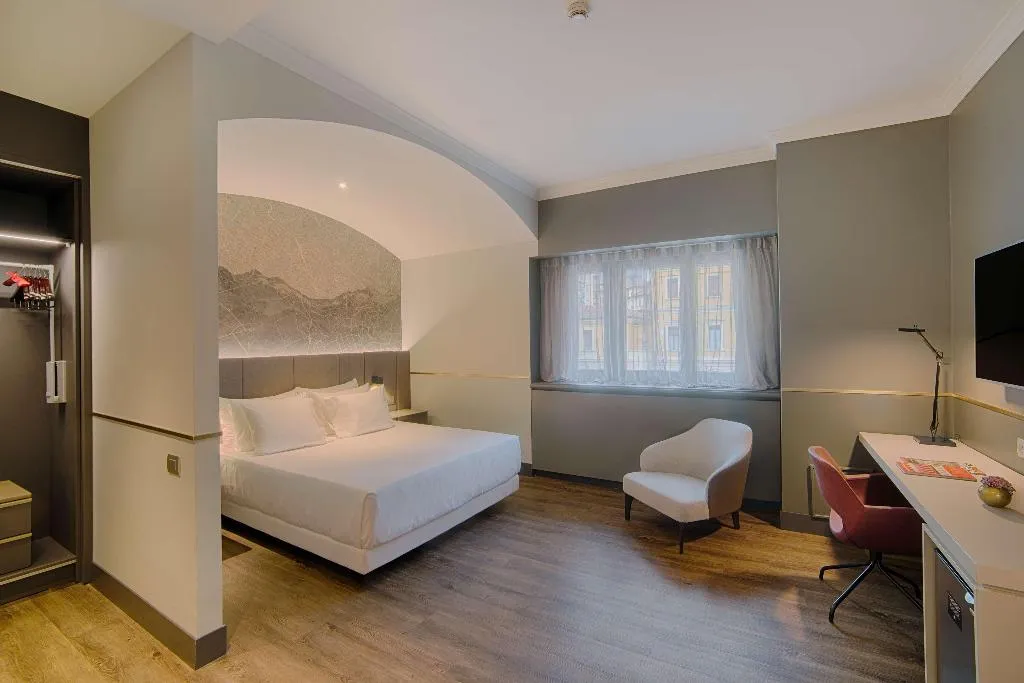 DOUBLE SUPERIOR Room, NH Collection Milano Porta Nuova, Milan