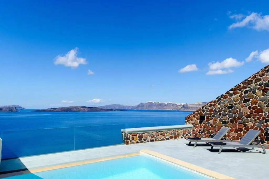 SUITE WITH PRIVATE POOL Room, Grand Ambassador Santorini, Santorini