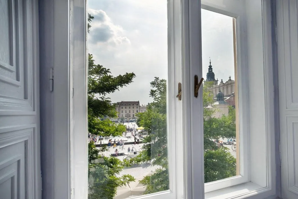 JUNIOR SUITE CITY VIEW Room, Betmanowska Main Square Residence, Krakow