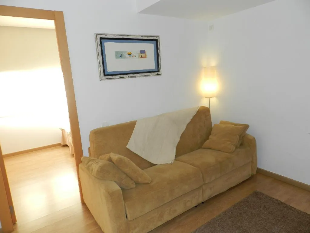 APARTMENT CAPACITY 6 Room, Travessera Parc Guell Apartamentos, Barcelona