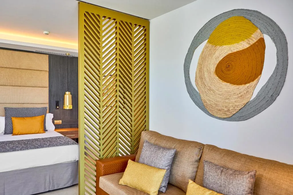 JUNIOR SUITE POOL VIEW Room, Zafiro Palace Andratx, Majorca