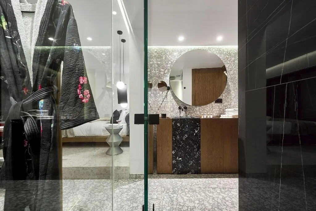 Room, Dyo Suites, Crete