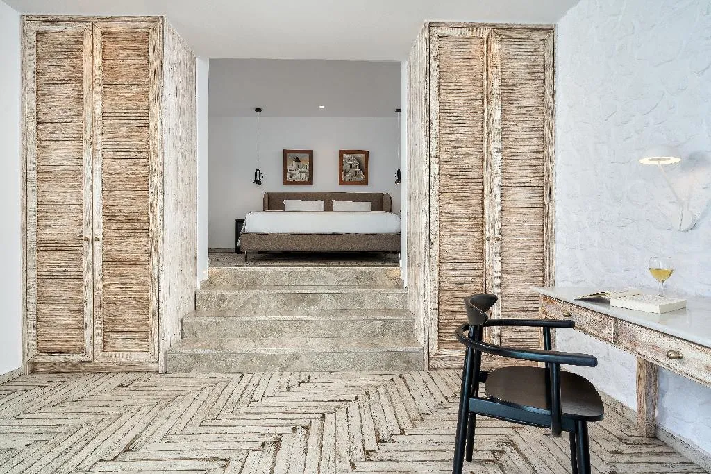 SUITE SEA VIEW WITH PRIVATE POOL Room, Agali Houses, Santorini