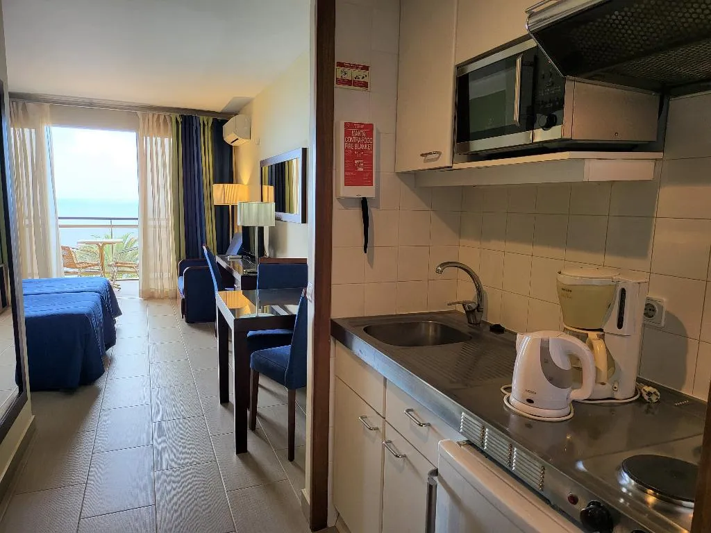 SINGLE SEA VIEW Room, Cais da Oliveira, Madeira