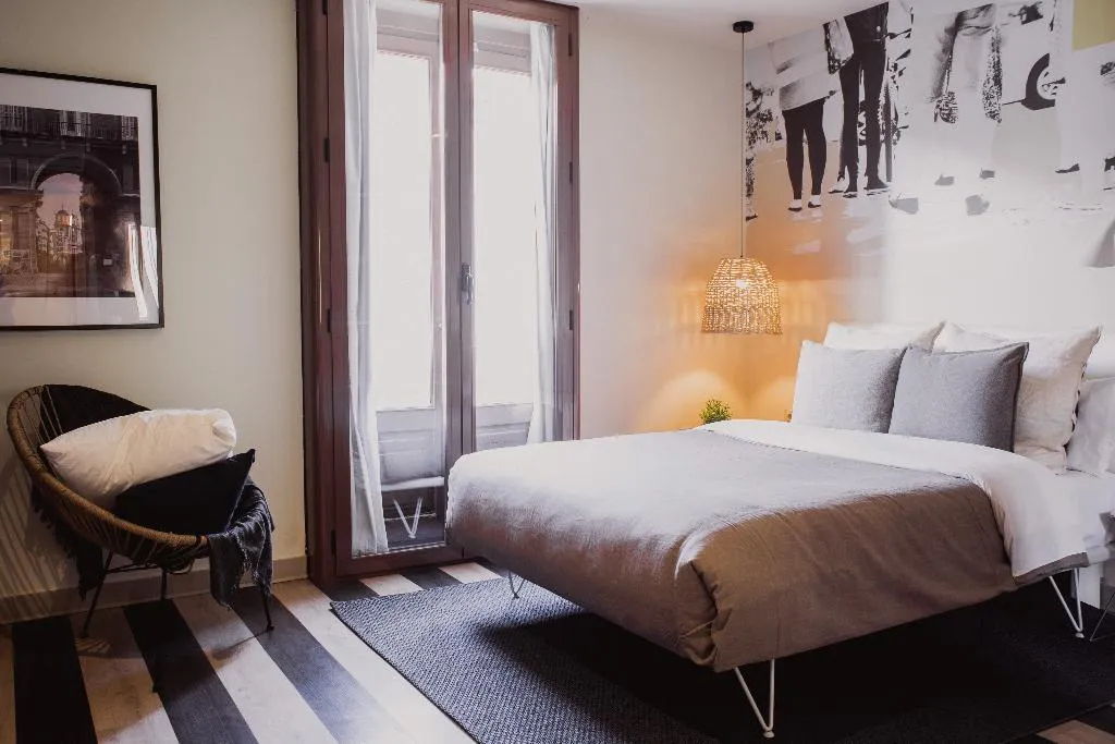 DOUBLE SUPERIOR Room, room Select Sol, Madrid