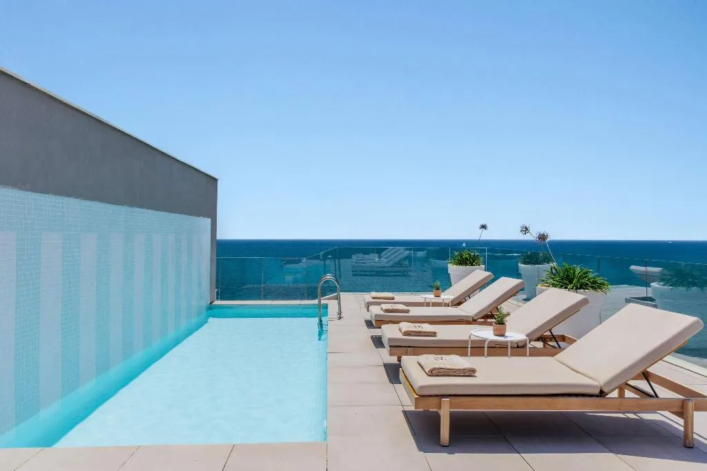 Pool, ME Sitges Terramar, Costa Brava