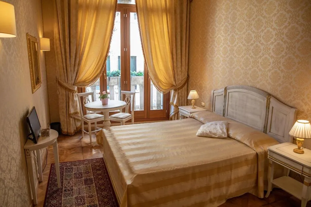 Room, Dimora Al Doge Beato, Venice