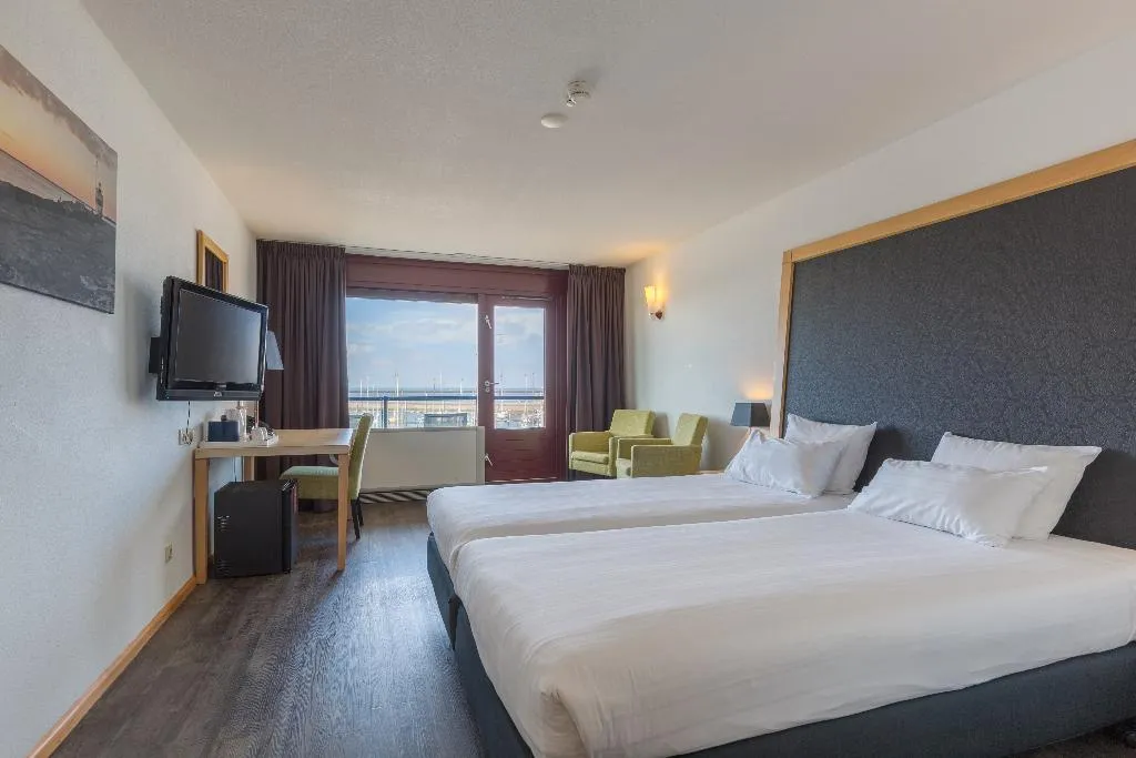 TWIN DELUXE Room, Leonardo Hotel IJmuiden Seaport Beach, Amsterdam