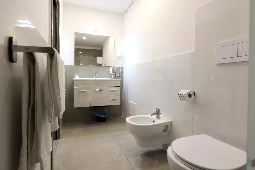 QUADRUPLE COMFORT Room, La Pace, Naples