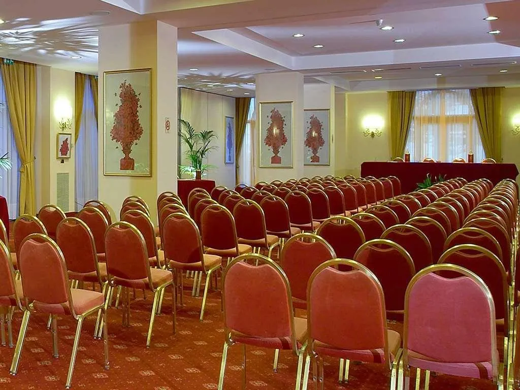 Conferences, Villa Diodoro, Taormina