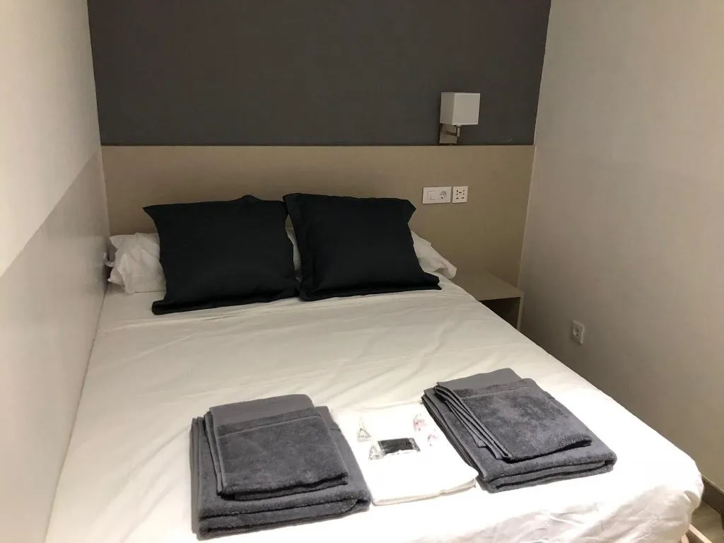Room, Hostalin Madrid Atocha, Madrid