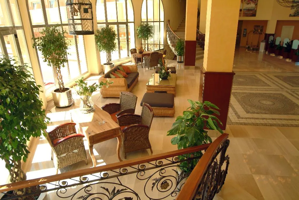 Lobby, Ohtels La Hacienda, Costa Brava
