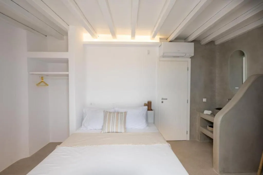 VILLA THREE BEDROOMS THREE BATHROOMS Room, Sunrise Villa - Sea View Private Pools, Mykonos