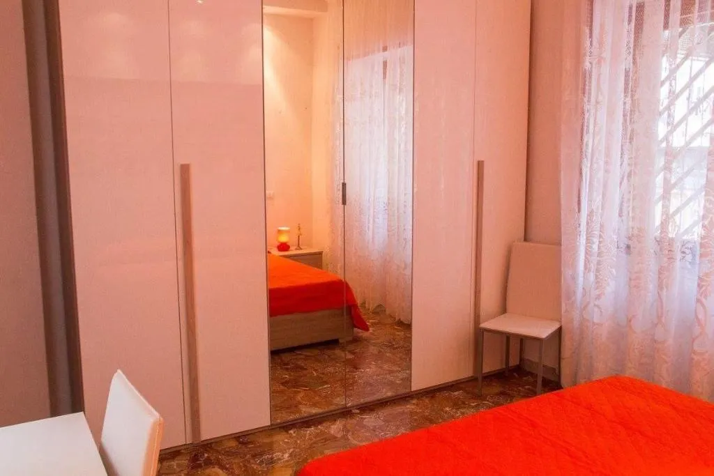 Room, B&B Domus Romae, Rome
