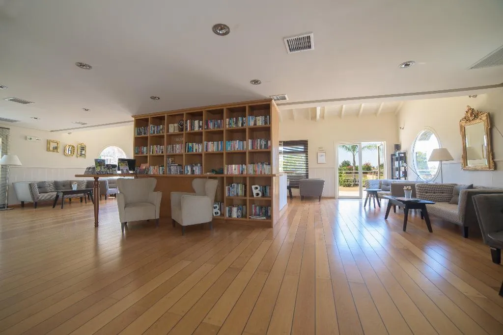 Lobby, Restia, Corfu