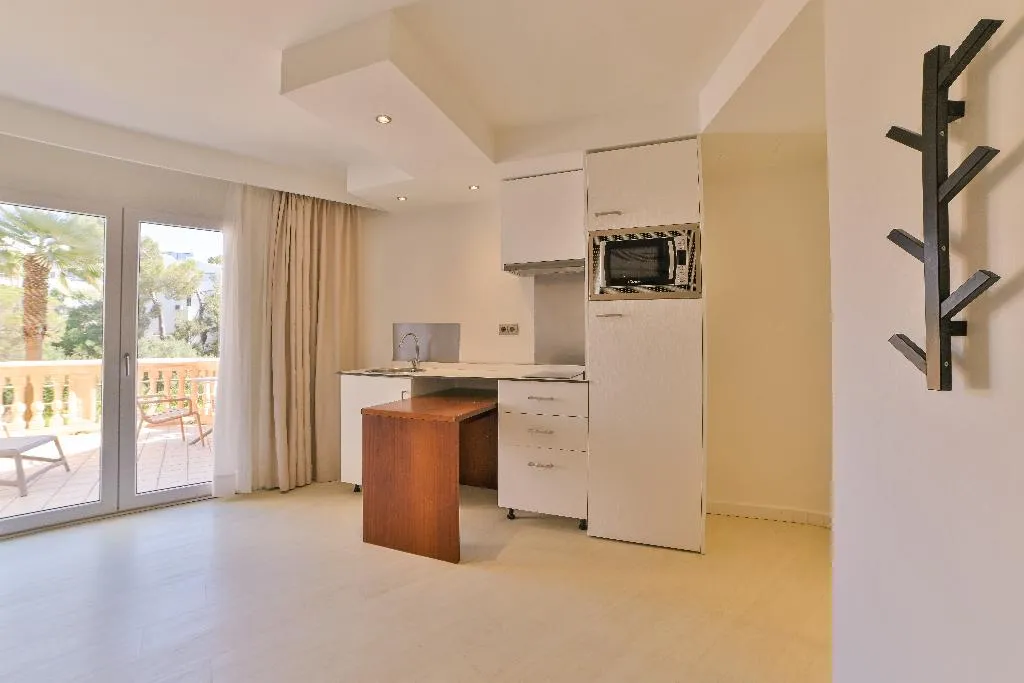 STUDIO SUPERIOR Room, Azul Playa Apartments, Majorca
