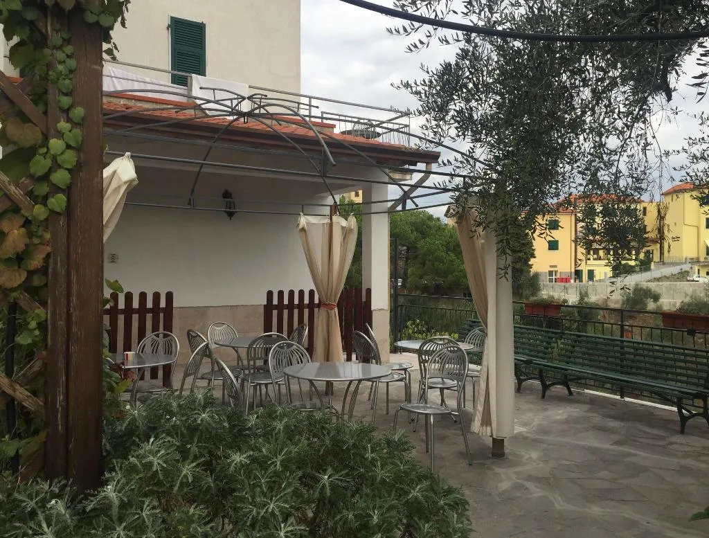 Bar, Albergo Serena, Genoa