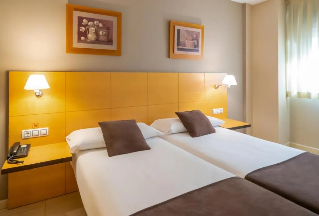 TWIN STANDARD Room, La City, Costa Blanca