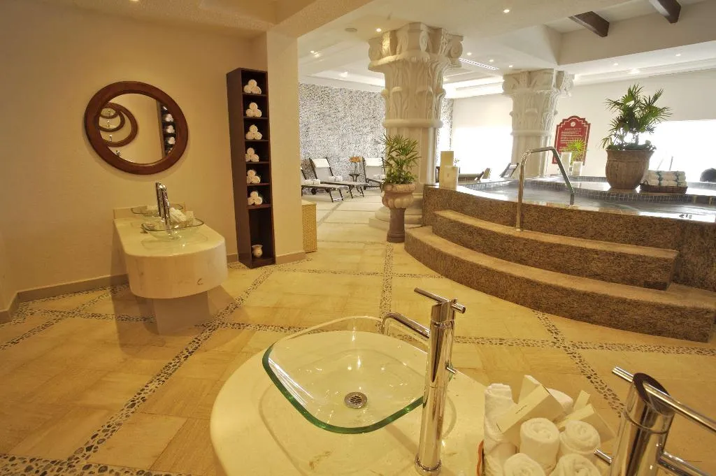 Sports and Entertainment, Hyatt Zilara Cancun, Cancun Area