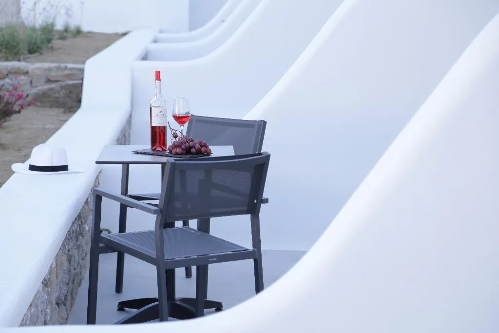 DOUBLE CLASSIC Room, Livin Mykonos Hotel by Mr and Mrs White, Mykonos