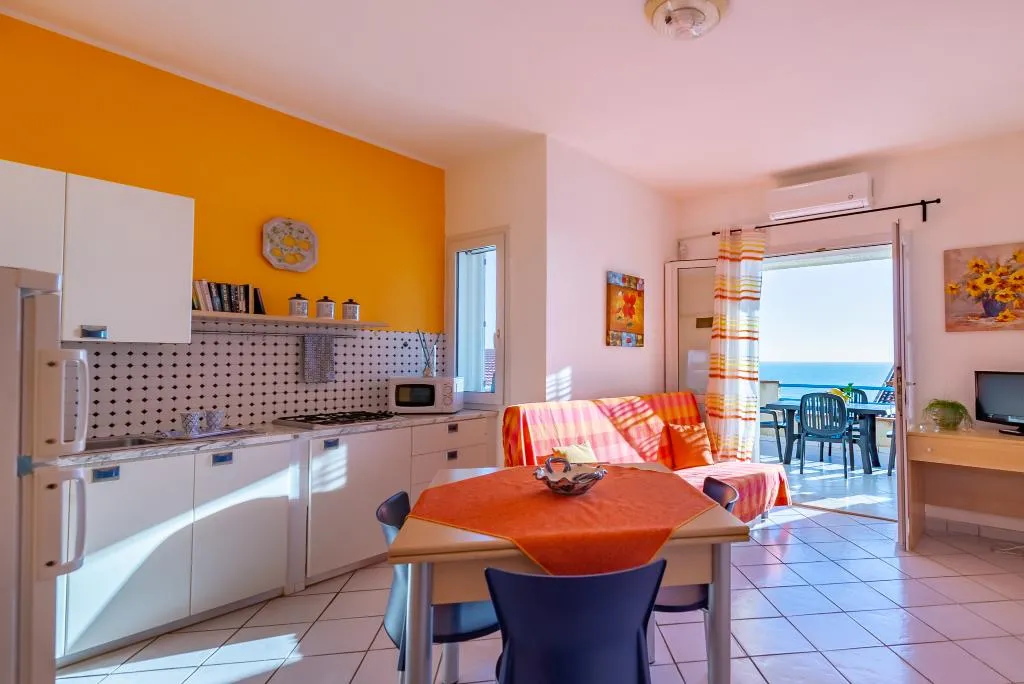 APARTMENT TWO BEDROOMS Room, Lumia Case Vacanze, Catania