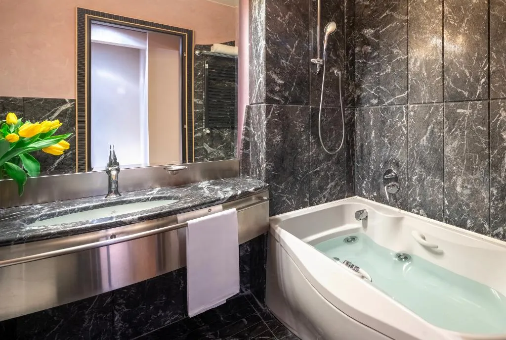 TWIN SUPERIOR Room, UNA HOTELS Malpensa, Milan