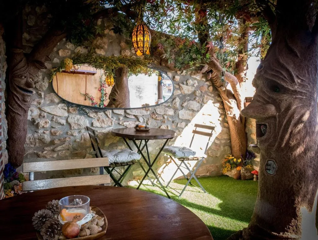 Terrace, Cal Ganso Encantat, Costa Dorada