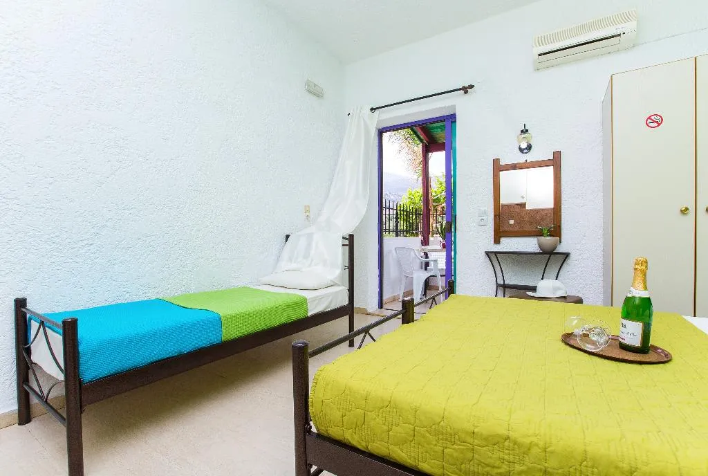 STUDIO CAPACITY 3 Room, Litsa Studios, Crete