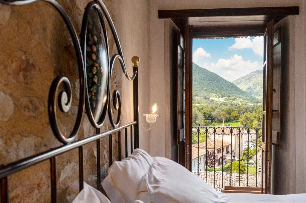APARTMENT DELUXE Room, Torre Del Nera Albergo Diffuso & Spa, Perugia