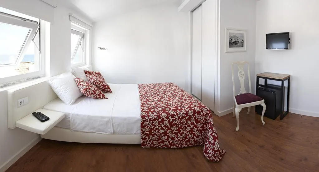 Room, Casa das Aguarelas, Lisbon