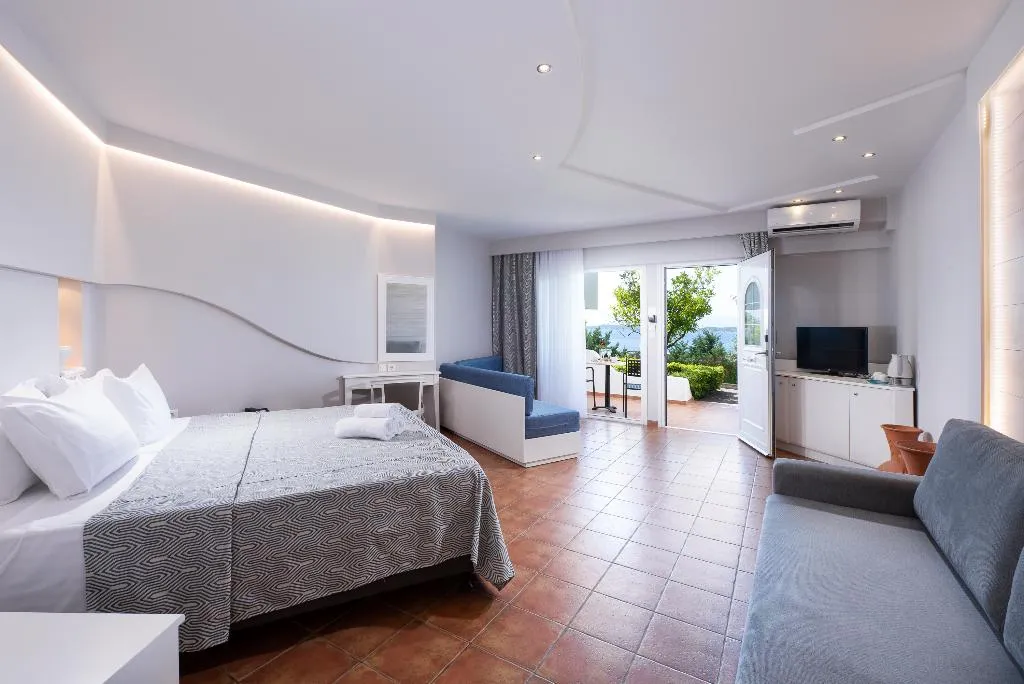 FAMILY ROOM SEA VIEW Room, Alexandros Palace Hotel & Suites, Halkidiki