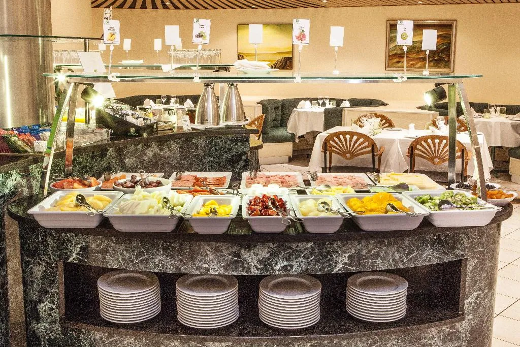 Restaurant, Holiday Inn Lisbon Continental, Lisbon