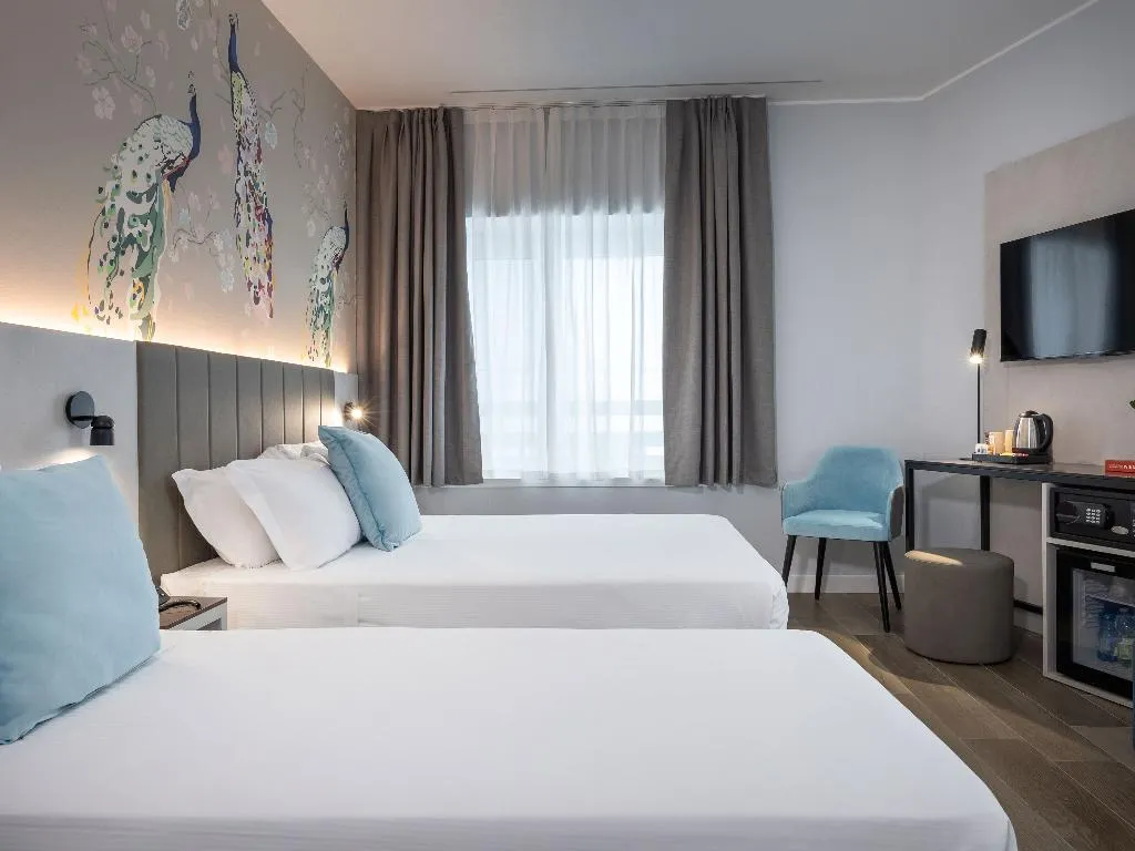 FAMILY ROOM STANDARD Room, iH Hotels Milano Centrale, Milan